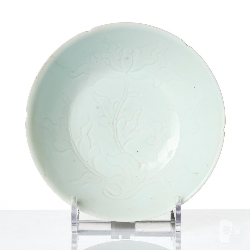 A carved qingbai foliate bowl, - 图2